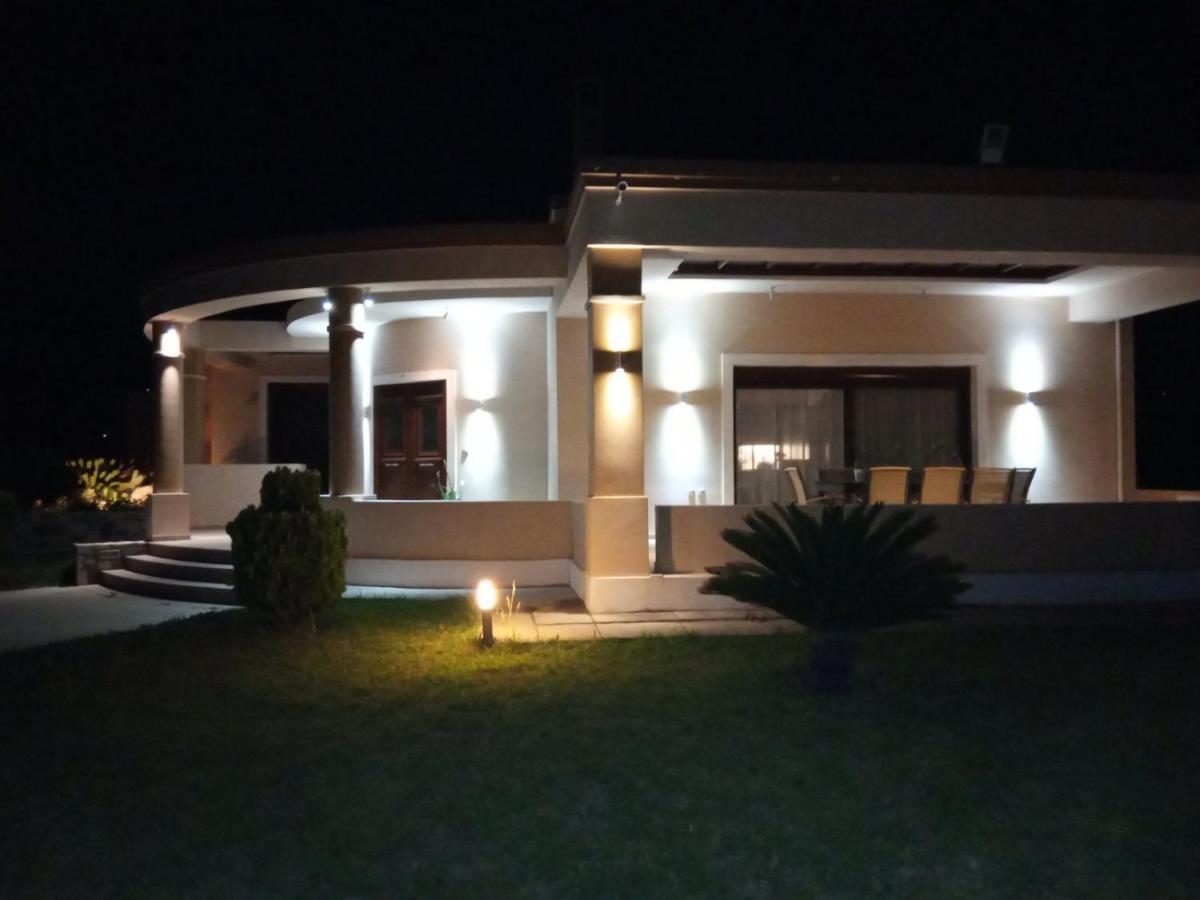 Kos Villa - Family Comfort With Large Garden, Jacuzzi 외부 사진