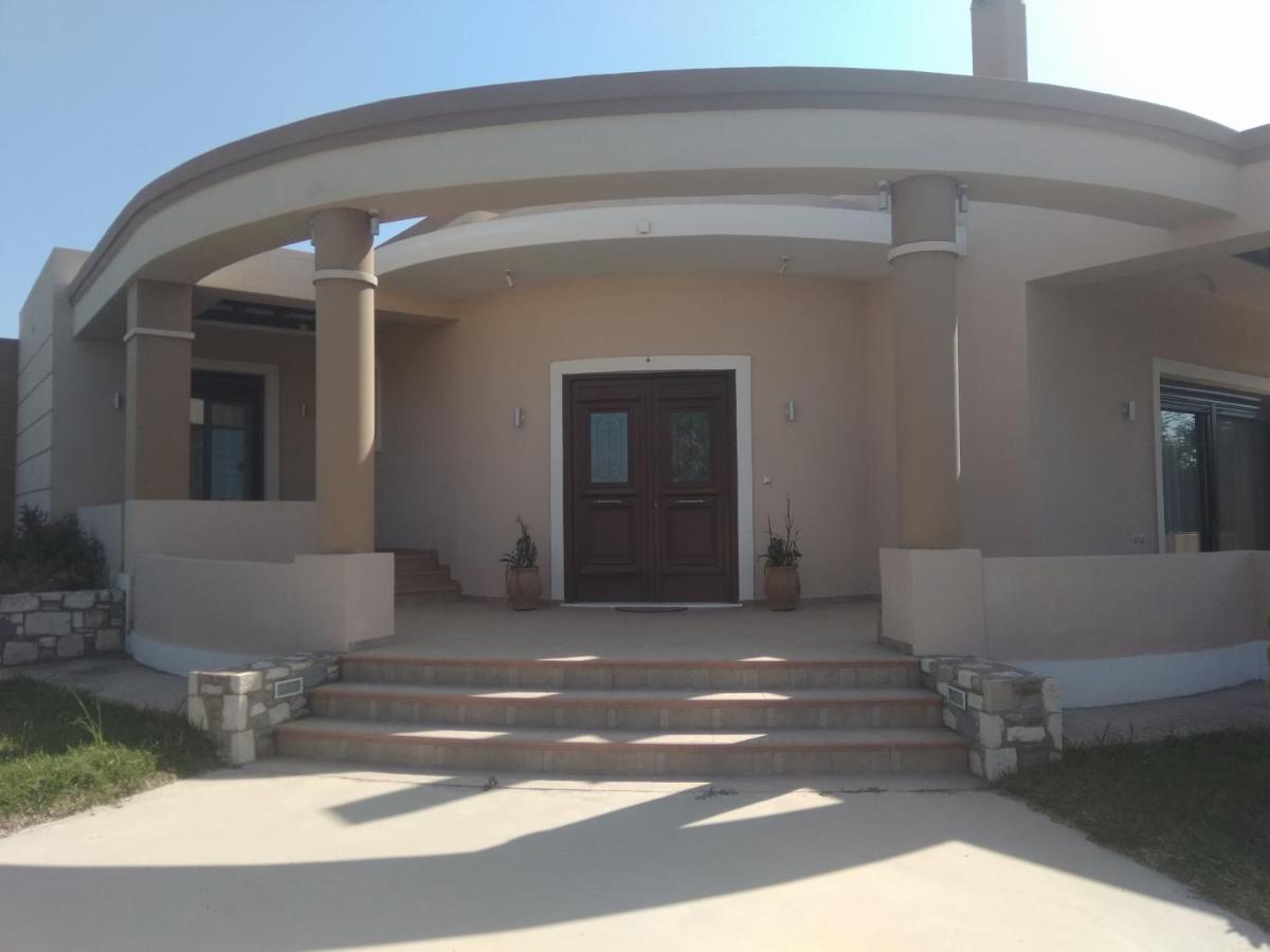 Kos Villa - Family Comfort With Large Garden, Jacuzzi 외부 사진